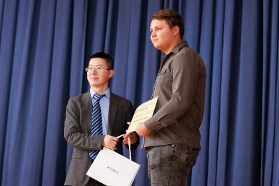 Хуауей награди отличници от Висшето училище по телекомуникации и пощи